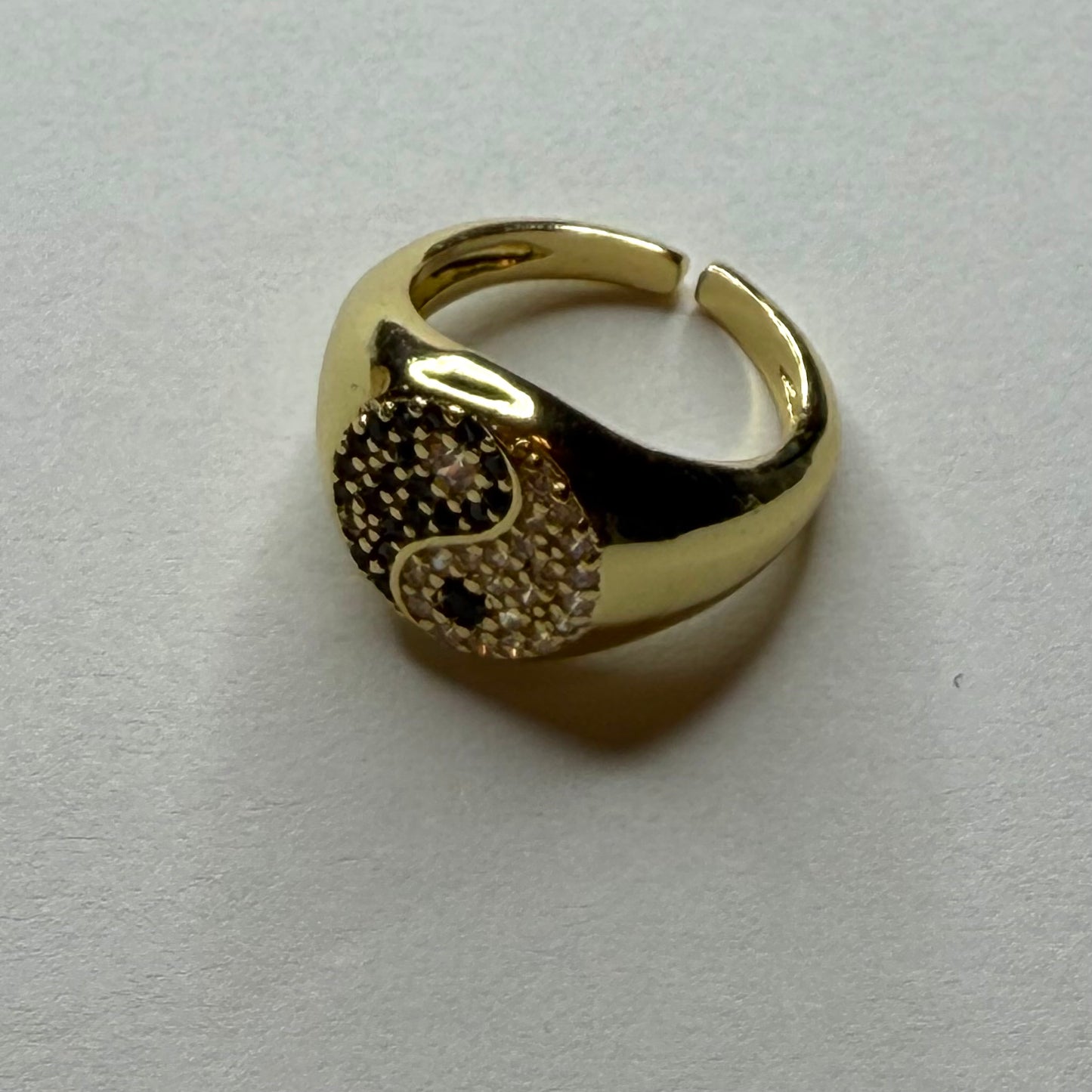 Midnight Balance Adjustable Yin Yang Ring