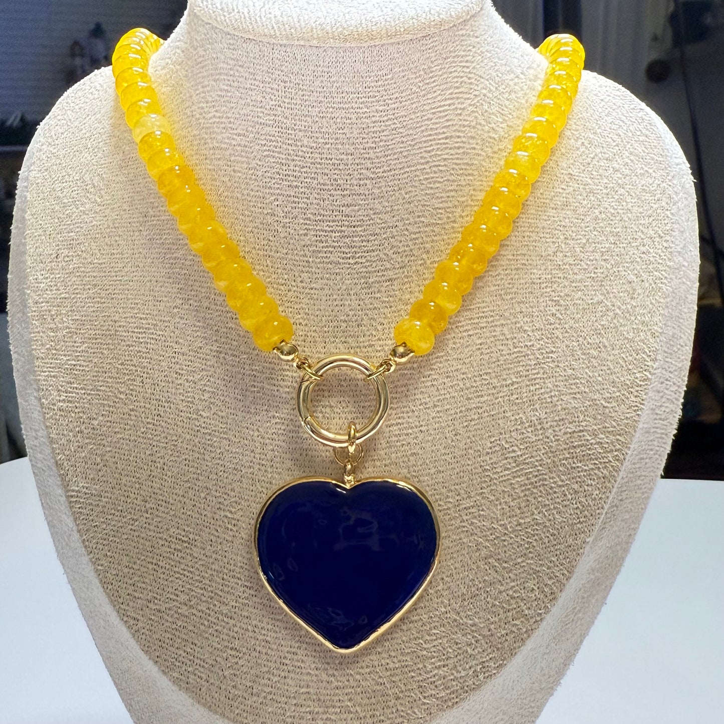 15" Pop Color Natural Stone Sweetheart Necklace