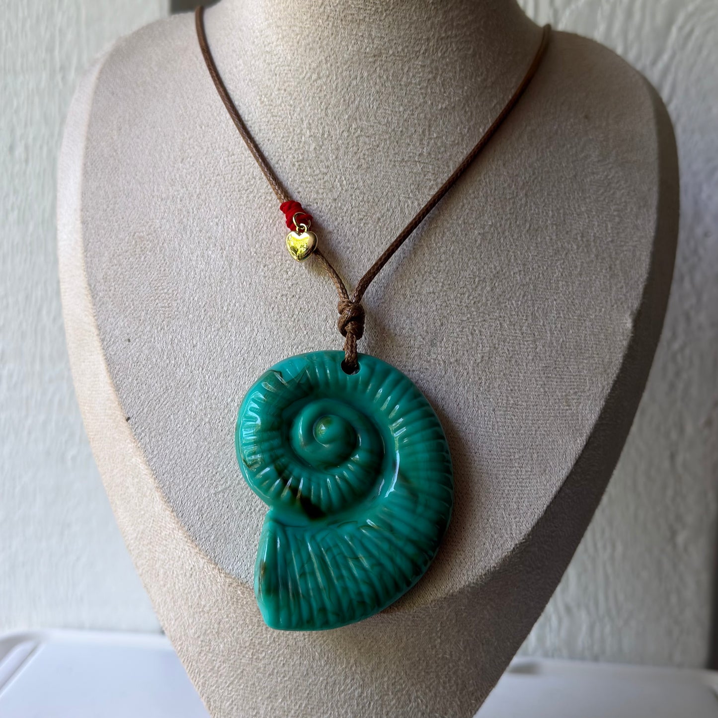 Santorini 3D Acrylic Shell Necklace