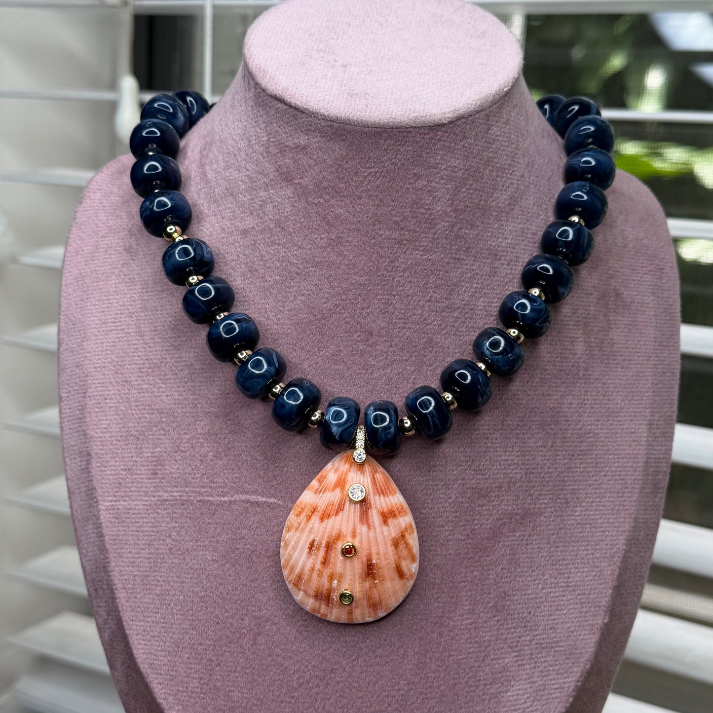 Colorful Acrylic Beaded Shell Pendant Necklace