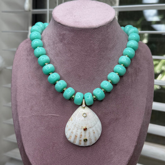 Colorful Acrylic Beaded Shell Pendant Necklace