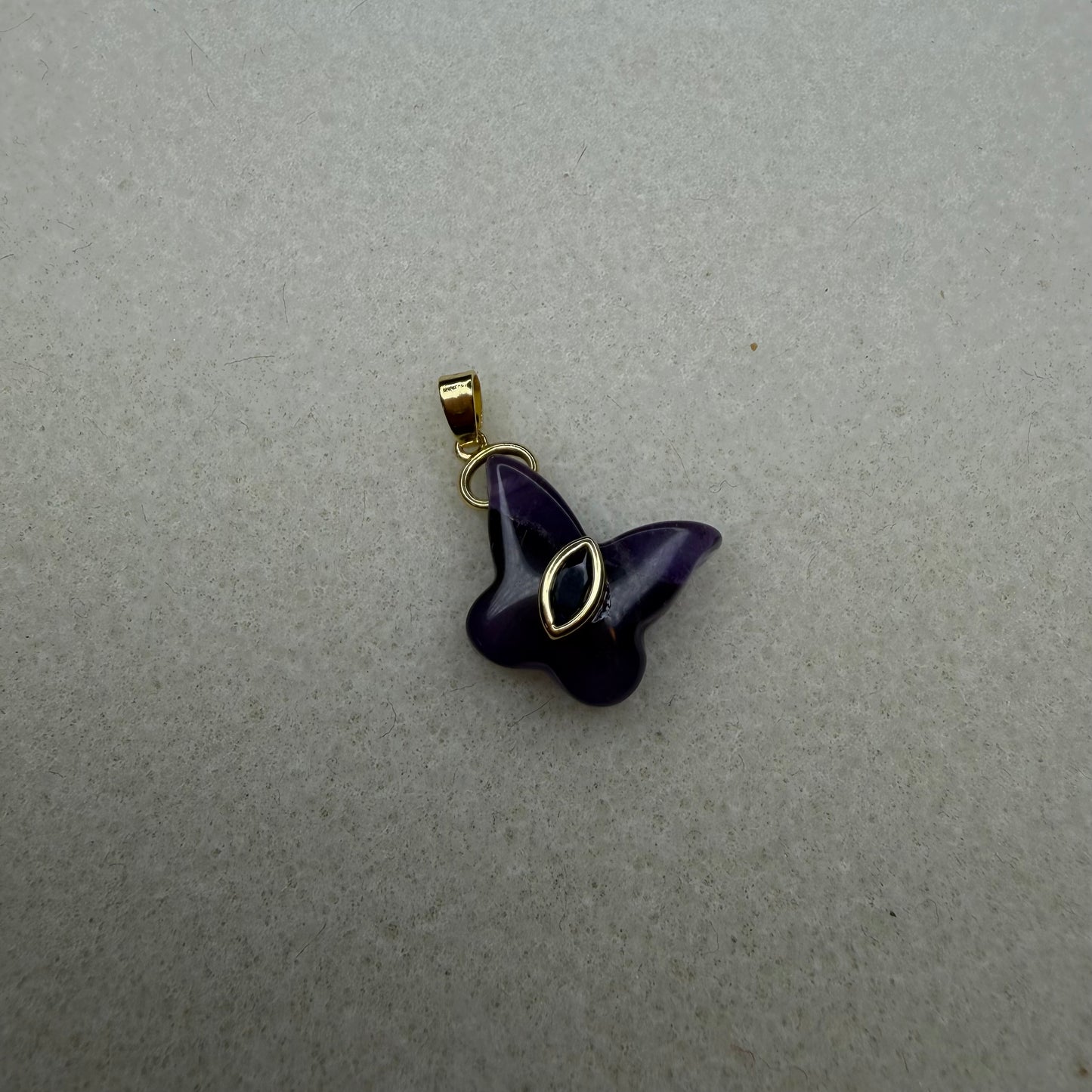 Natural Stone Butterfly Charm – Transformation & Beauty 🦋✨