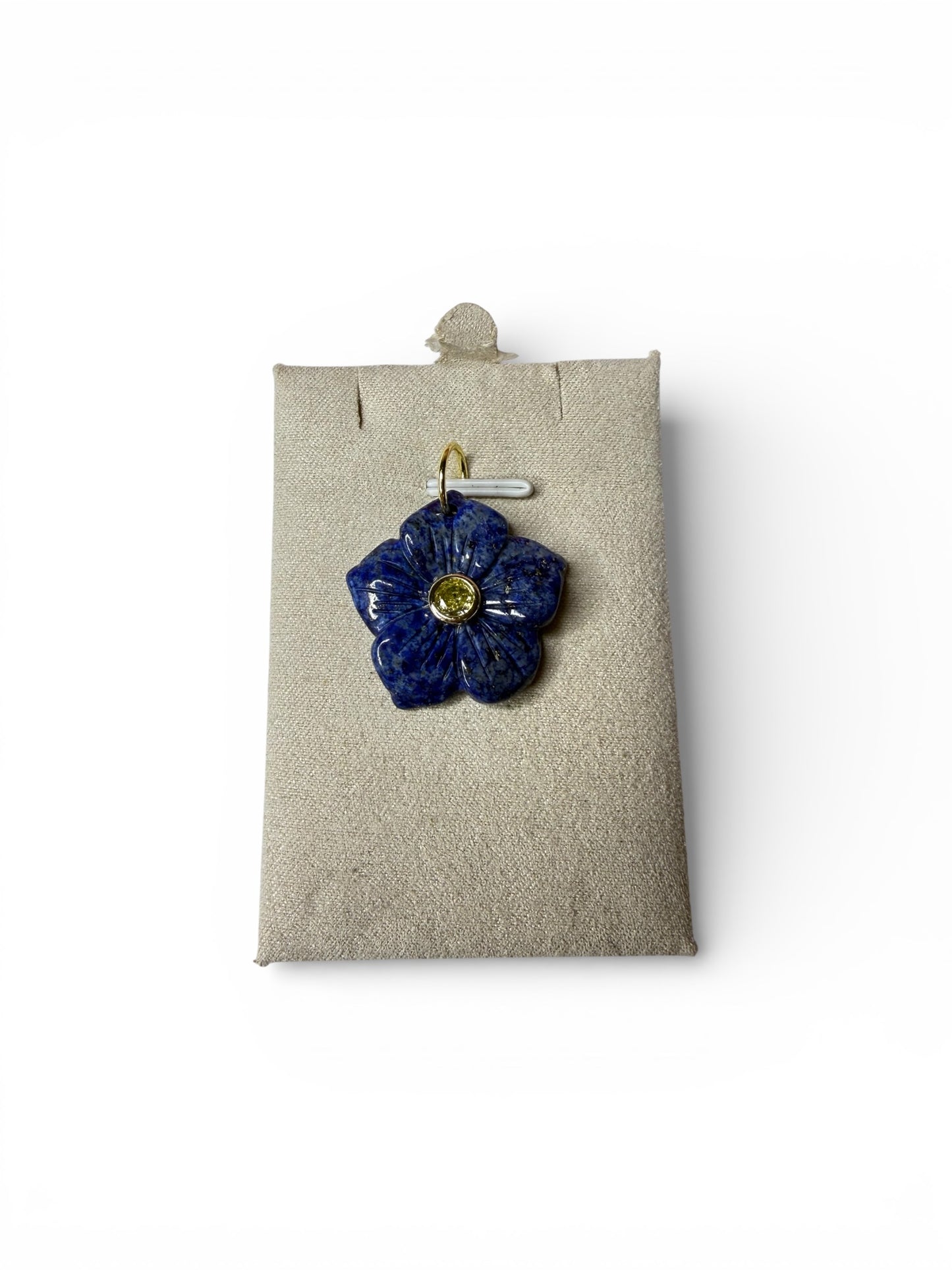 🌸 Natural Stone Flower Charm