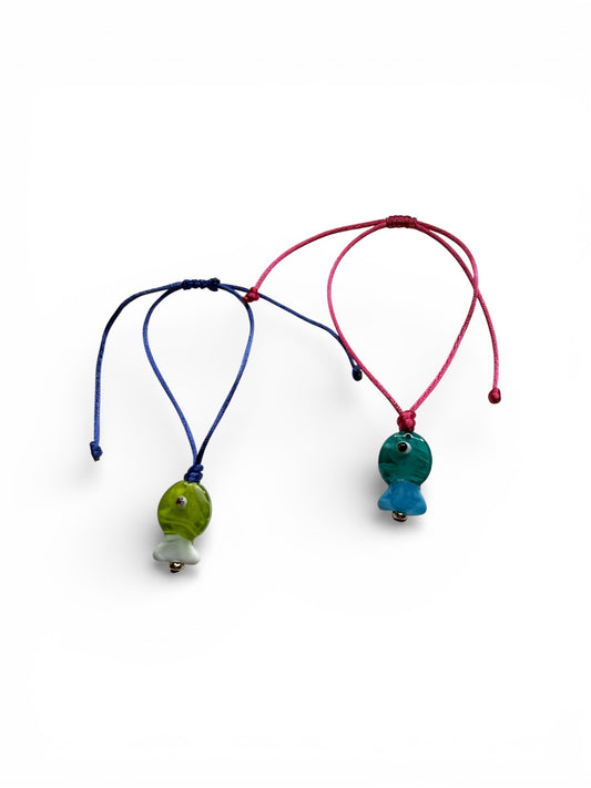🐠 Color Splash Fish String Bracelet – Murano-Style Glass Charm