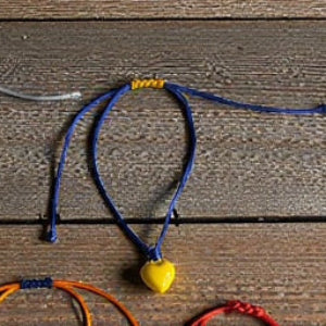 Chunky Heart Charm String Bracelet